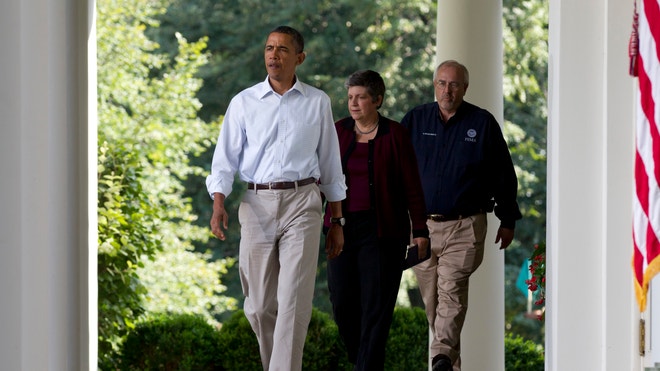 Obama Fugate and Napolitano at WH Aug 28 AP.JPG